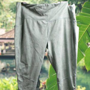 *SOLD* MTA SPORT CAPRI'S-3X-TROPICAL GREENS